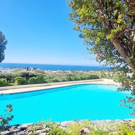 Apartment Vue Imprenable Et Piscine *